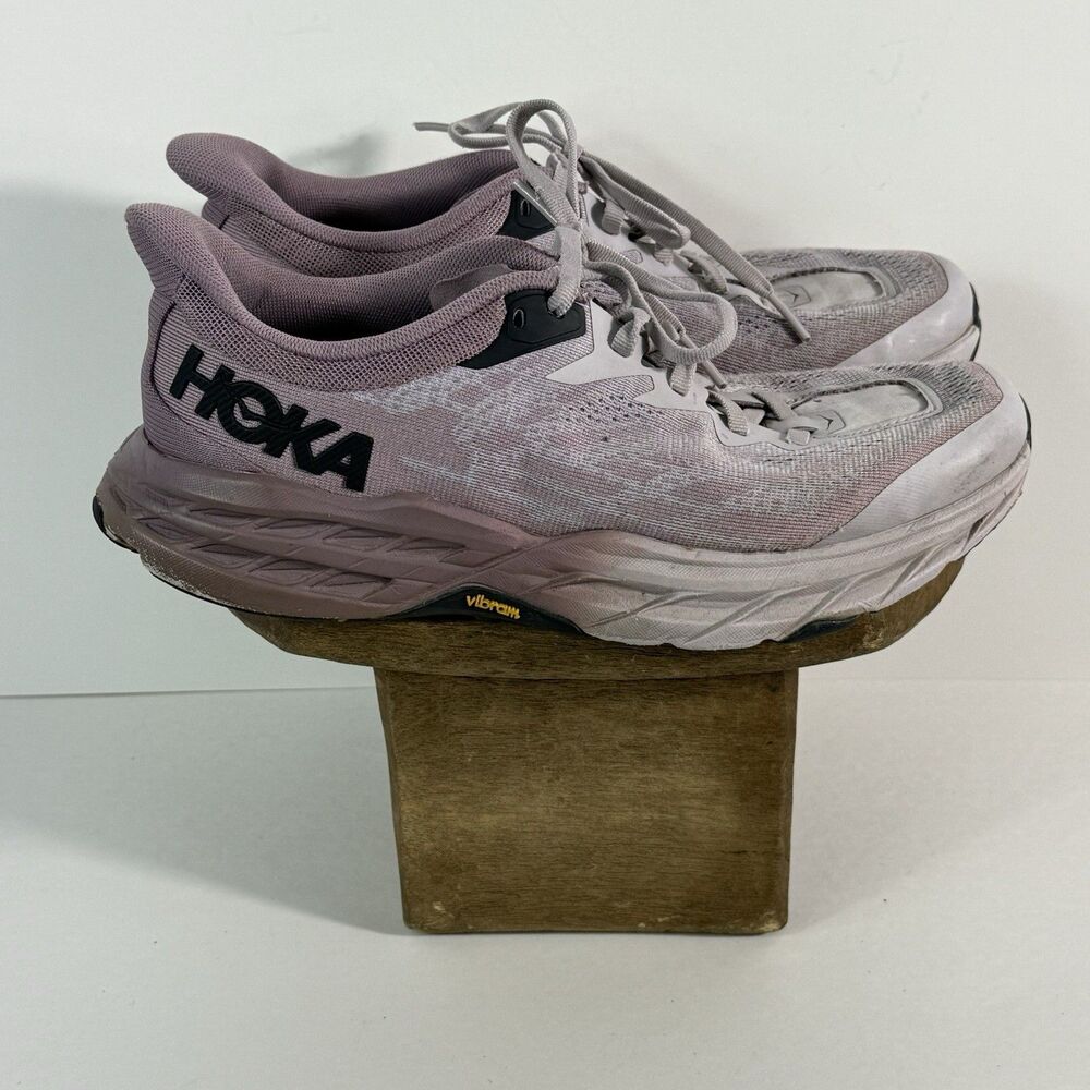 Hoka One One Speedgoat 5 Women's Size 7.5 B Running Shoes Lilac Purple